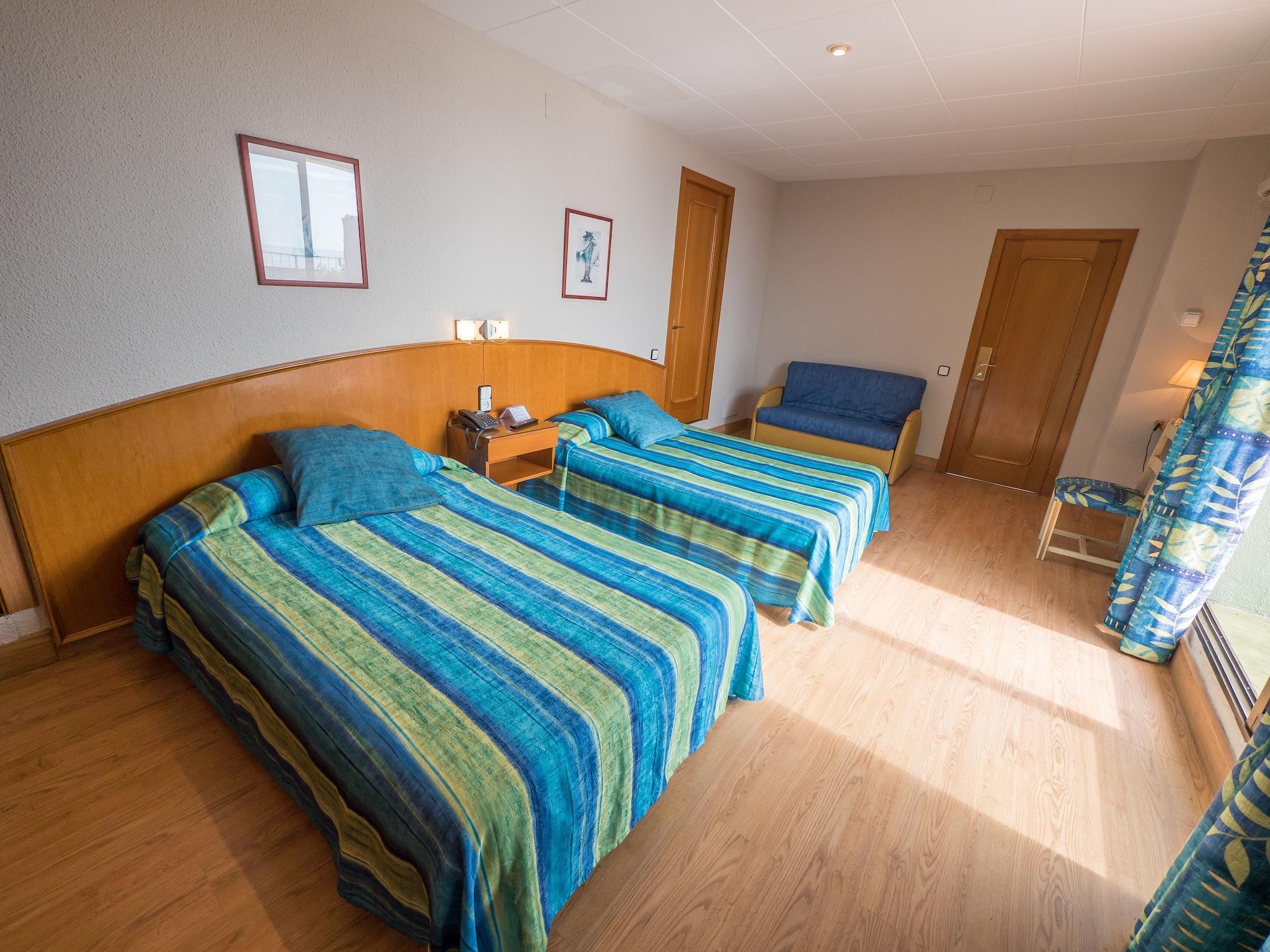 Checkin Garbí Hotel