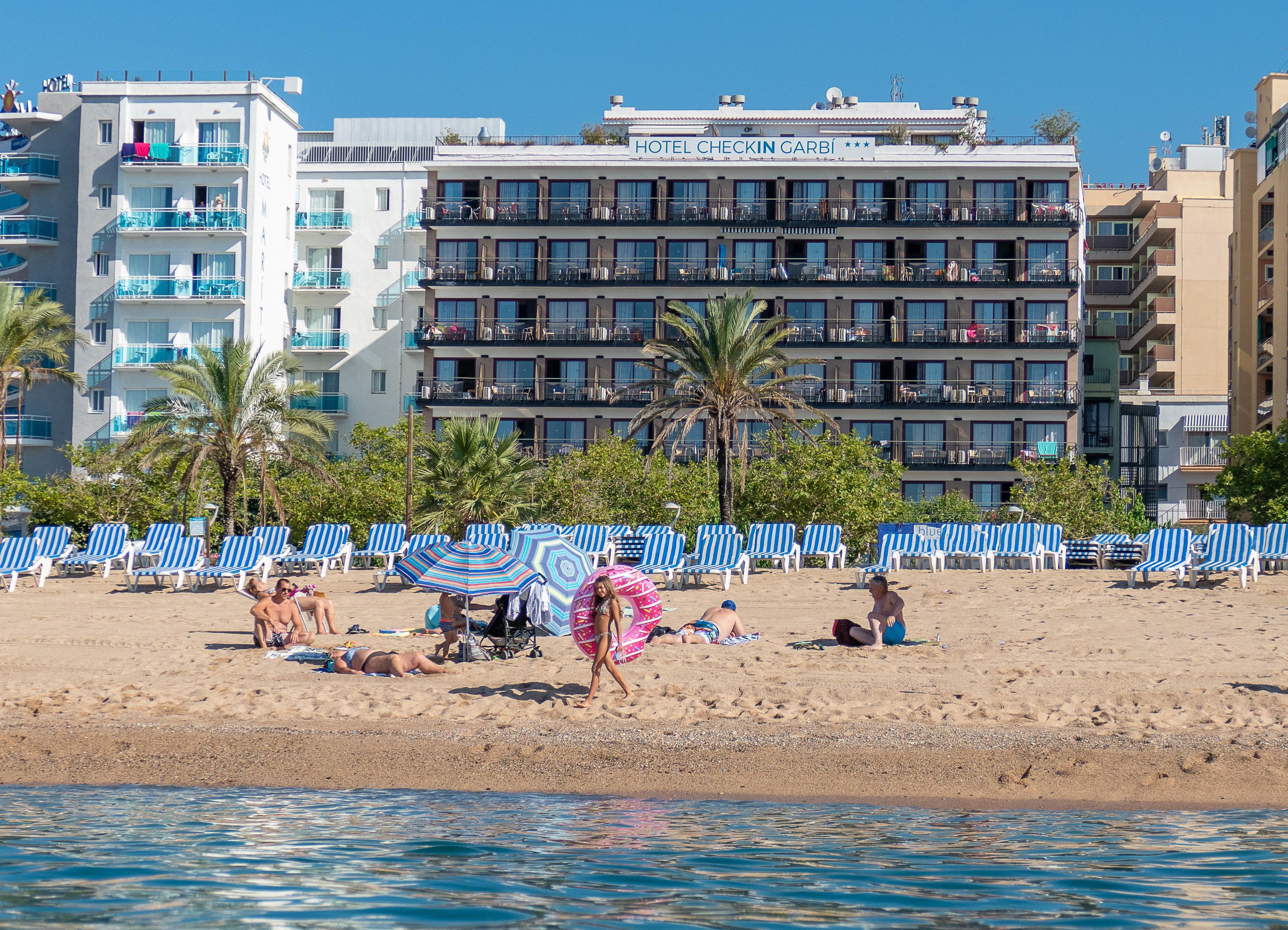 Checkin Garbí Hotel