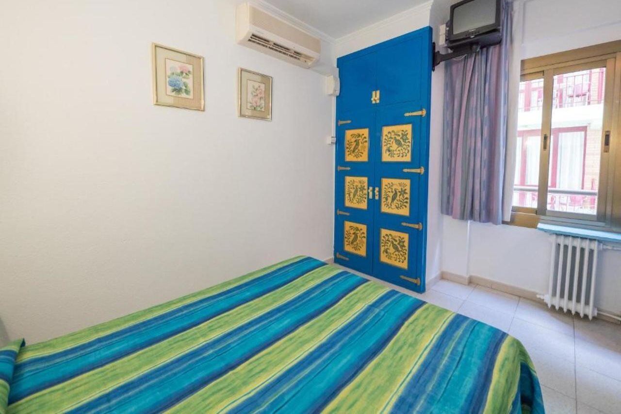 Checkin Garbí Hotel